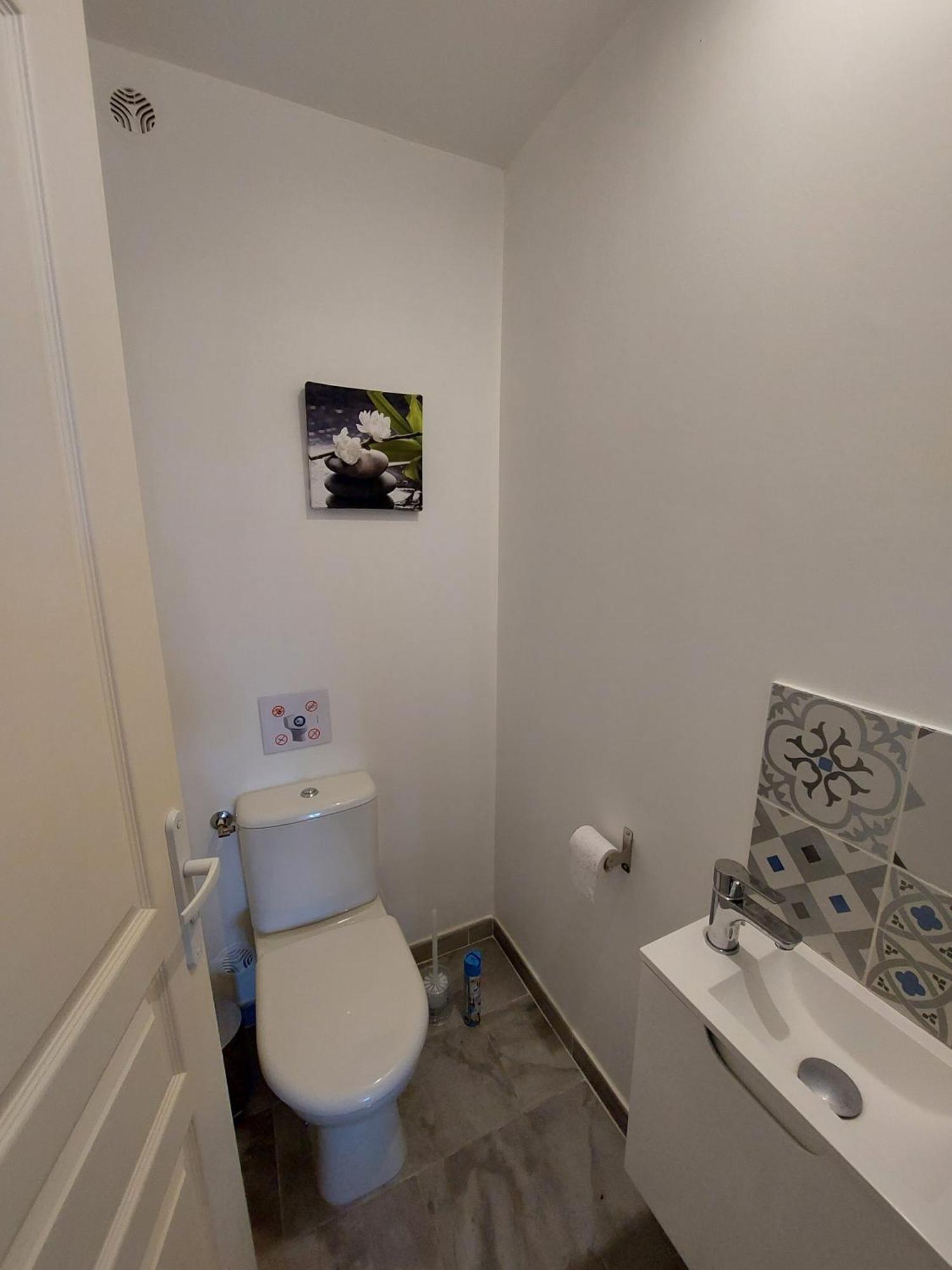 Mas Fontclaire - Sommieres Apartment ภายนอก รูปภาพ