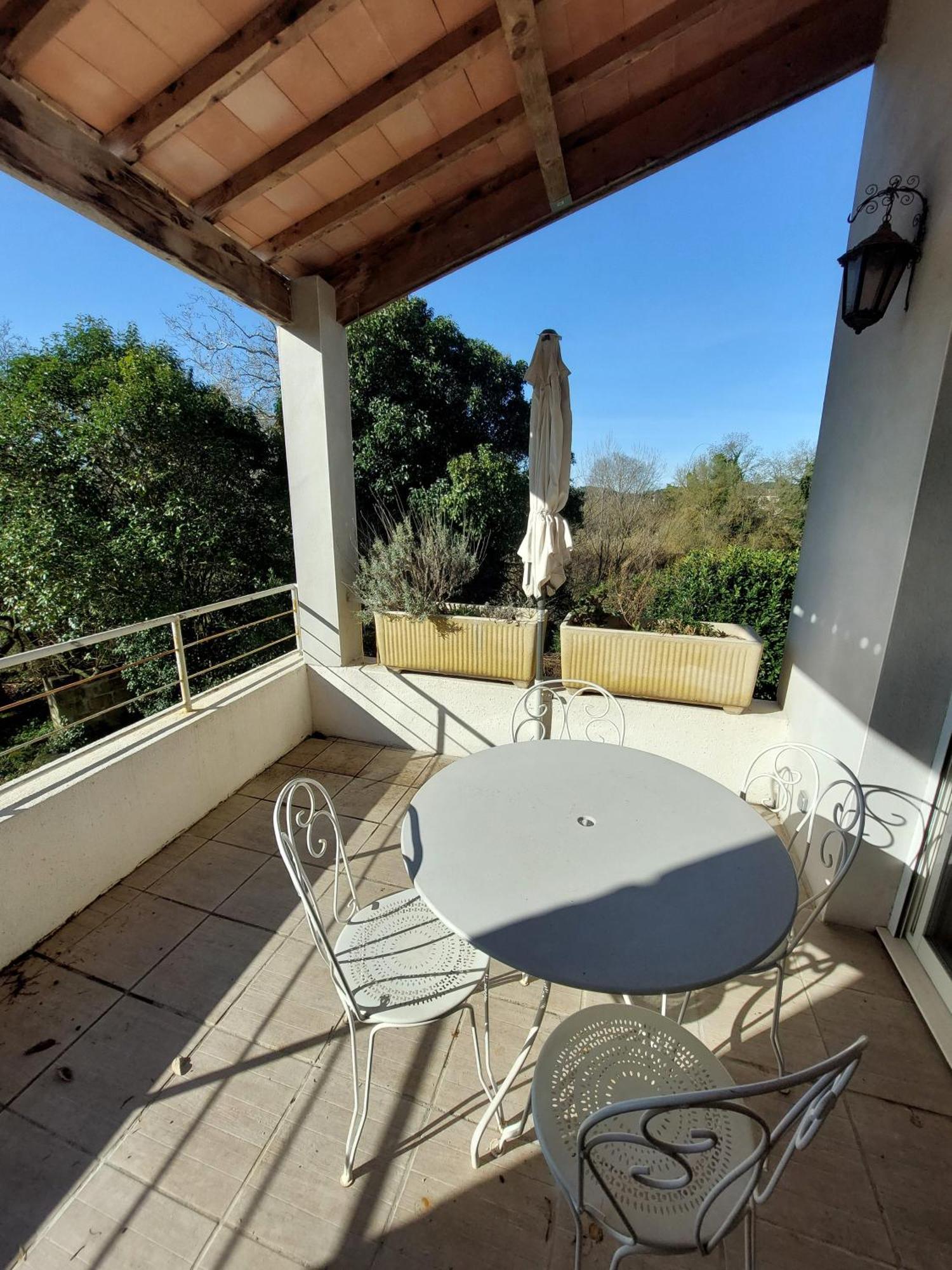 Mas Fontclaire - Sommieres Apartment ภายนอก รูปภาพ