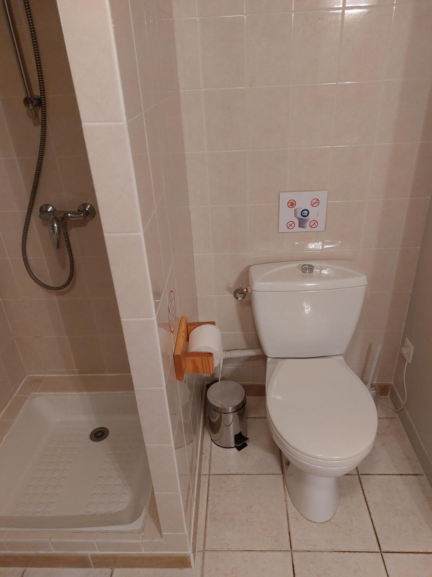 Mas Fontclaire - Sommieres Apartment ภายนอก รูปภาพ