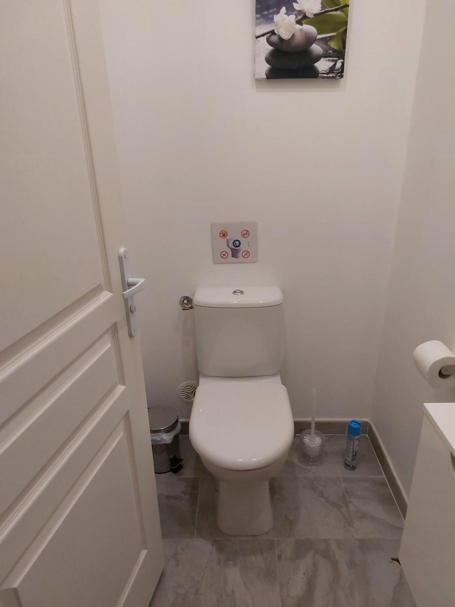 Mas Fontclaire - Sommieres Apartment ภายนอก รูปภาพ
