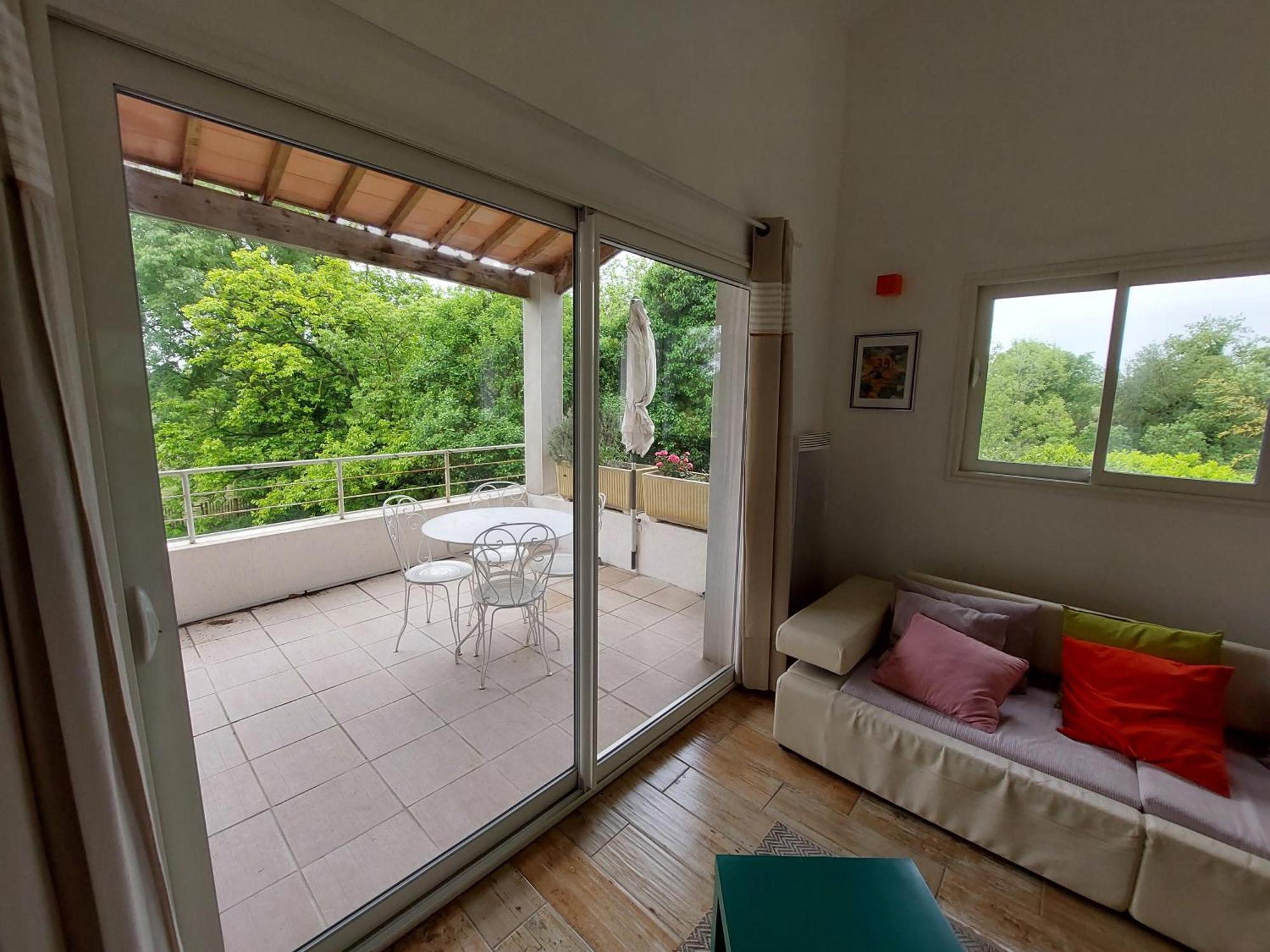 Mas Fontclaire - Sommieres Apartment ภายนอก รูปภาพ