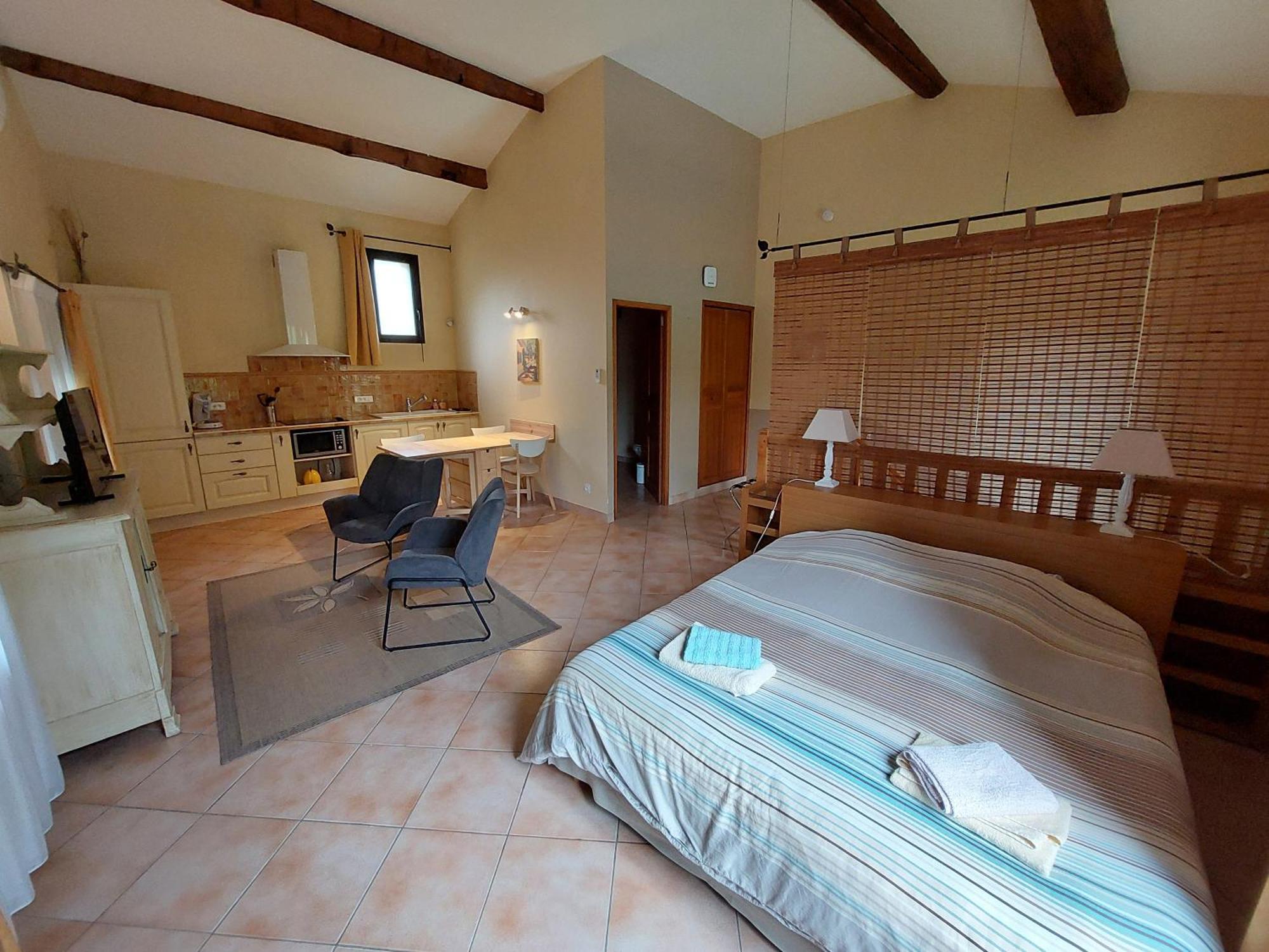 Mas Fontclaire - Sommieres Apartment ภายนอก รูปภาพ