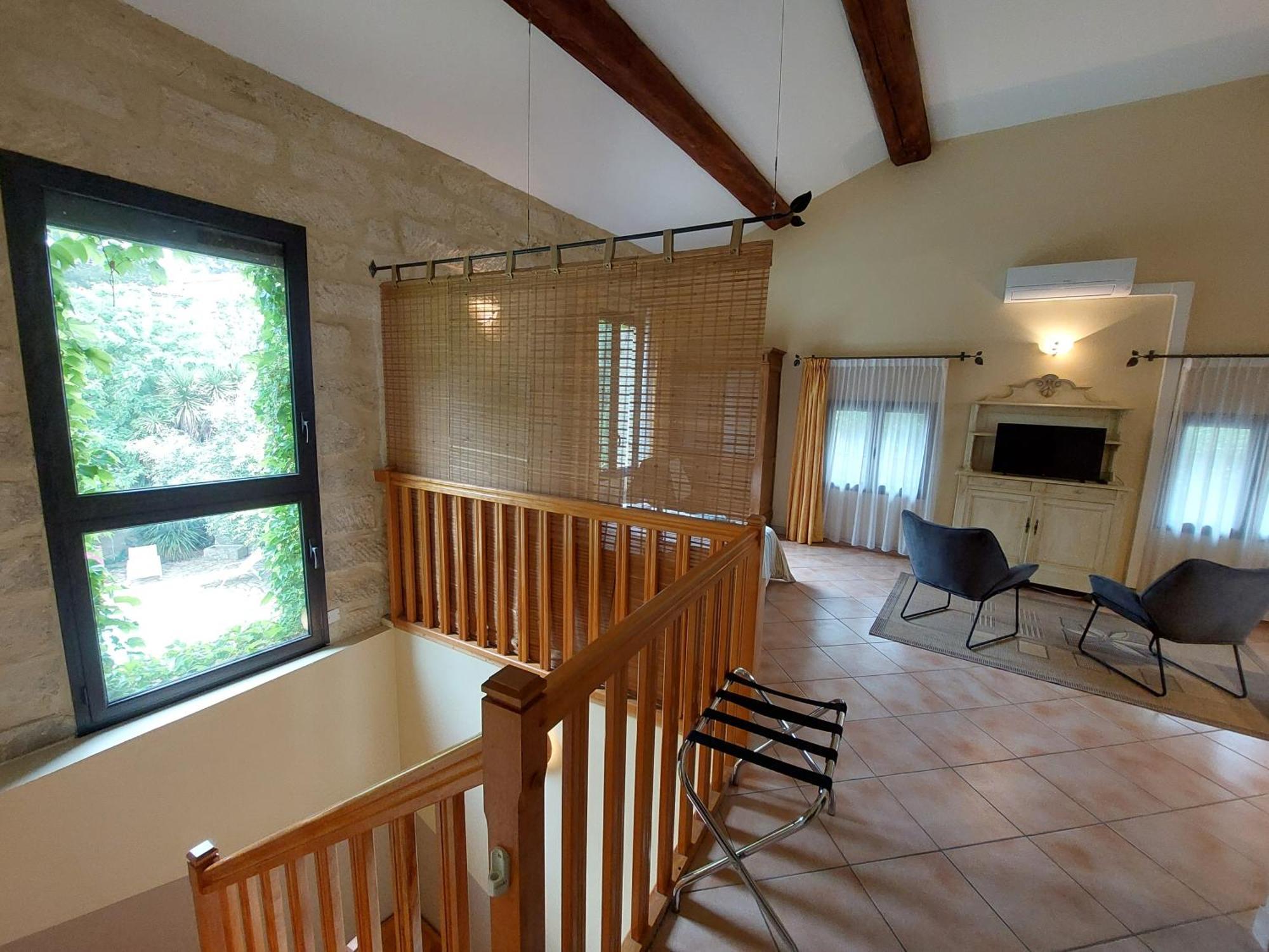 Mas Fontclaire - Sommieres Apartment ภายนอก รูปภาพ